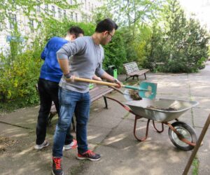 2017-04-19_Putzaktion_Hegelspielplatz_Presse4